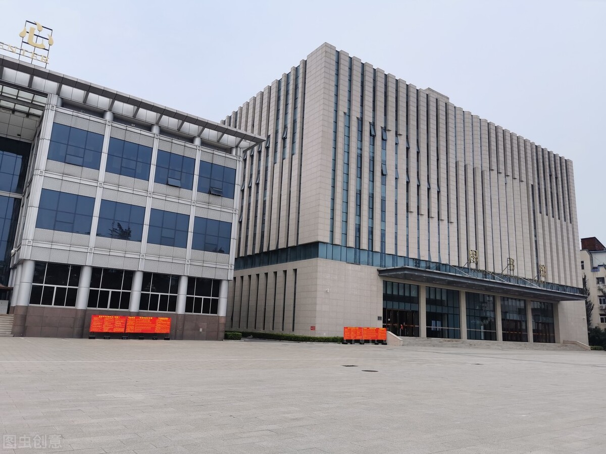 部队文职和在编教师哪个好,公务员和军队文职哪个好考一些