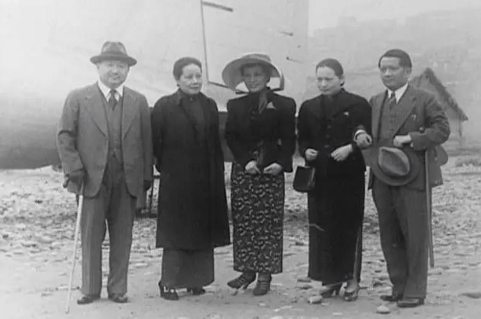 孔令侃为什么娶了二十多岁的女人,孔令侃为什么娶二十岁的女人