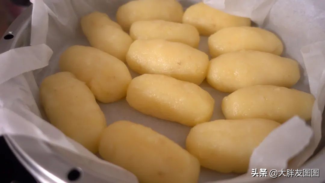 土豆最好吃的做法不要焯水,土豆不炒不蒸这样做酸甜微辣