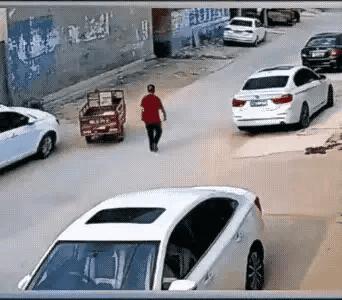 走路累了坐着歇一会,走累了坐下歇会怎么回事