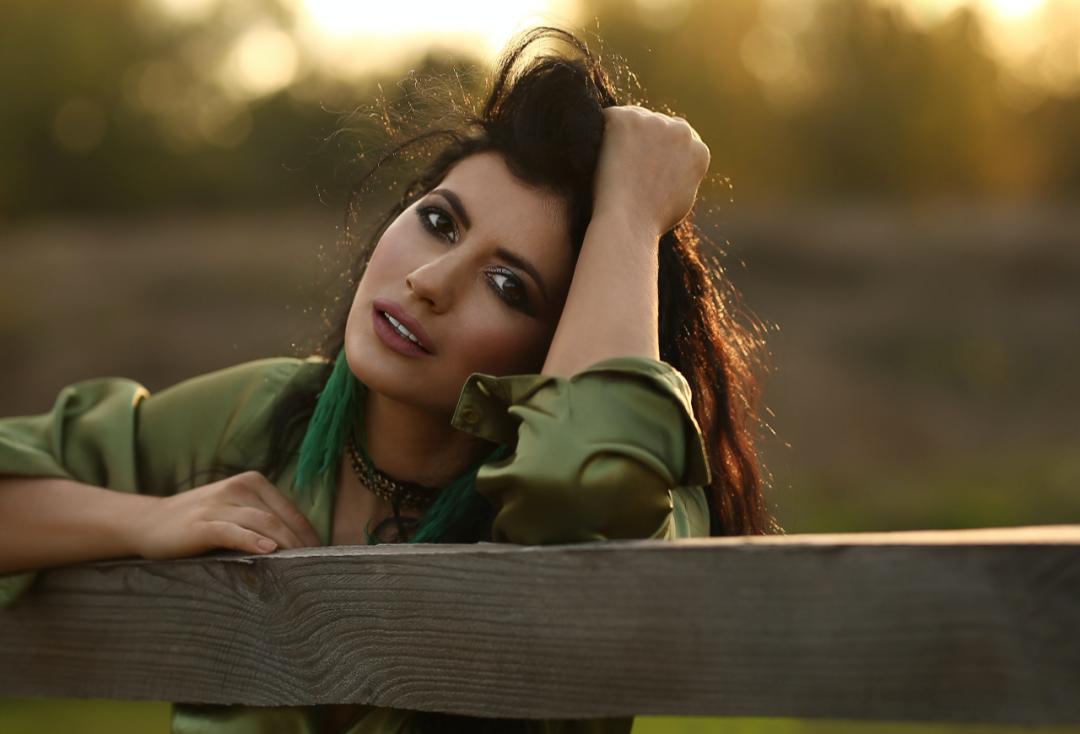 面对男人的吹捧要保持清醒,男人贬低自己该怎么说