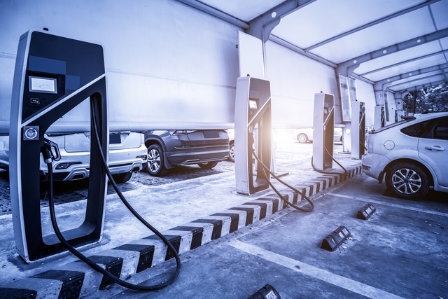 新能源充电方式，早点了解防止毁电池