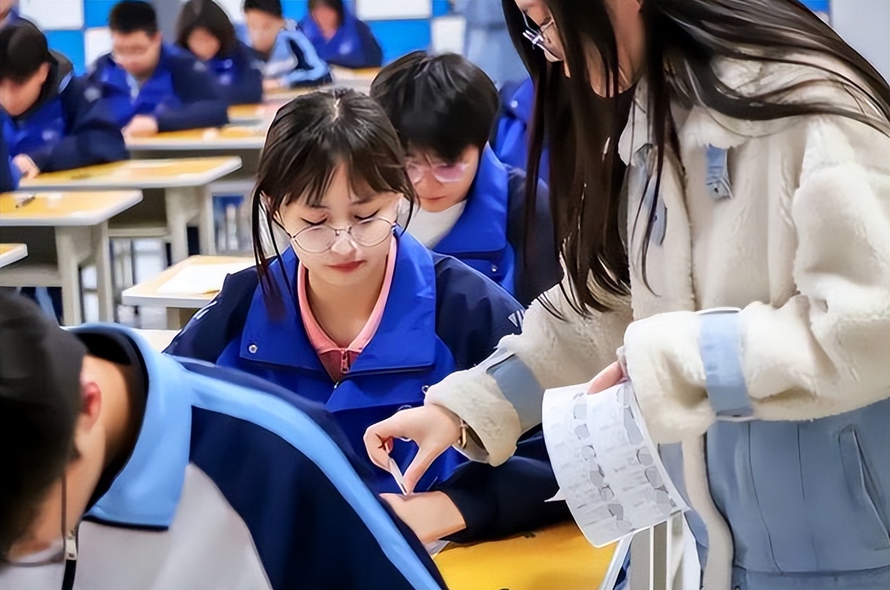 2023年中考分数最新方案,2023中考是降分还是涨分