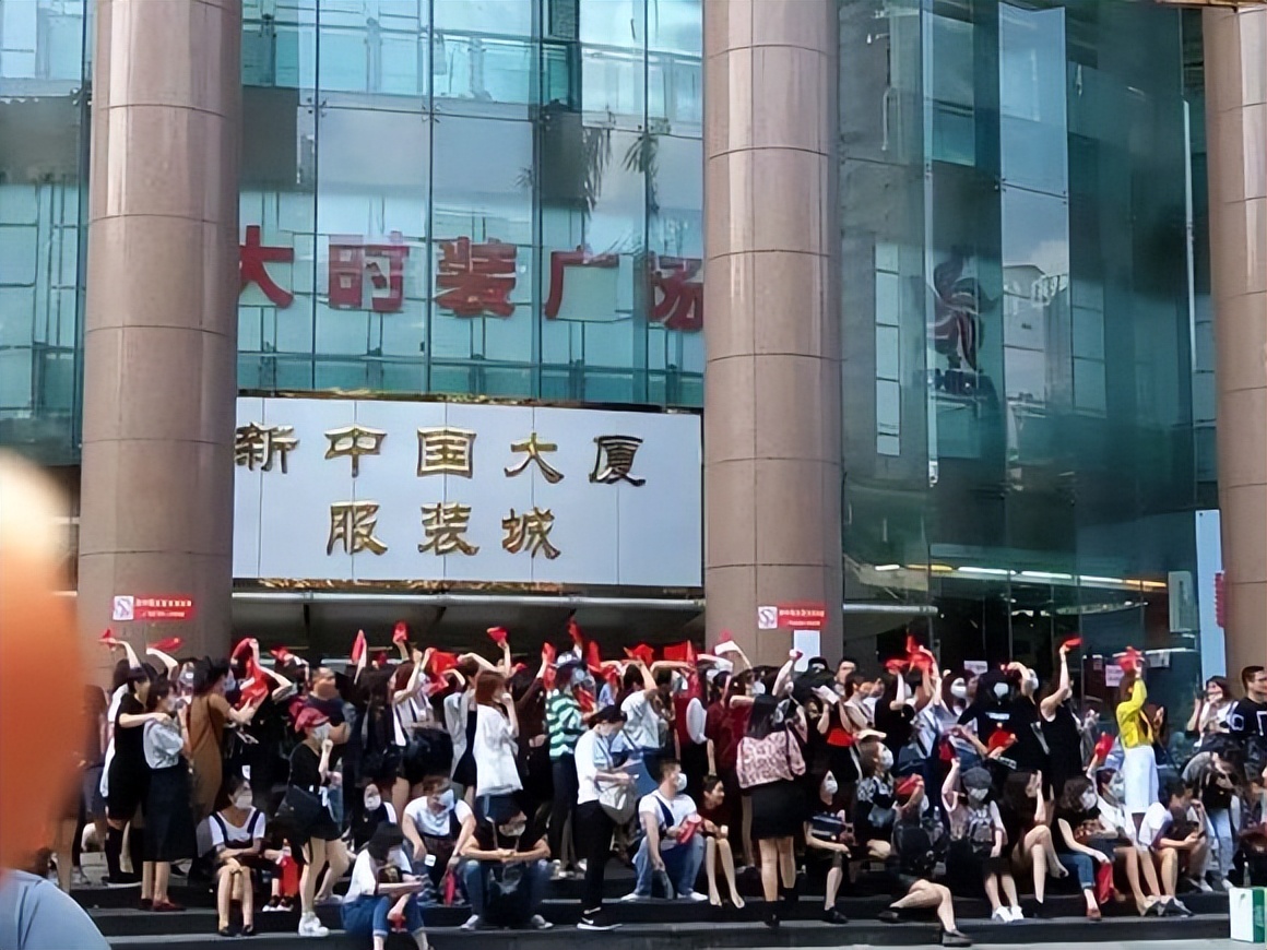 做女装零售怎样才能找到好的货源,女装货源入门教程