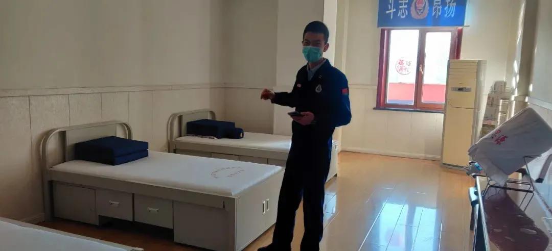 消防春节不打烊坚守一线保平安,消防员春节我在岗守护万家灯火