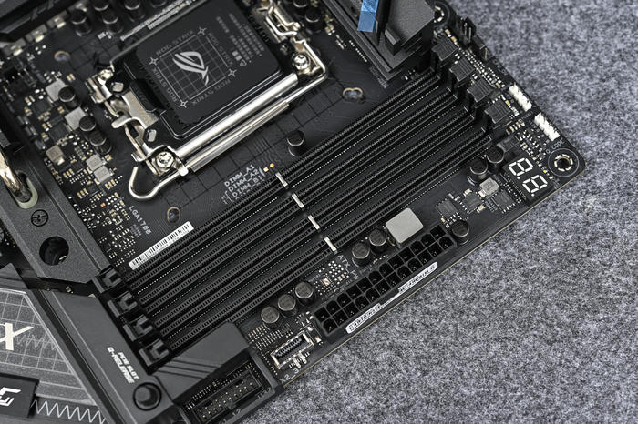 九州风神ch560数显机箱搭配,rogz690-e功率