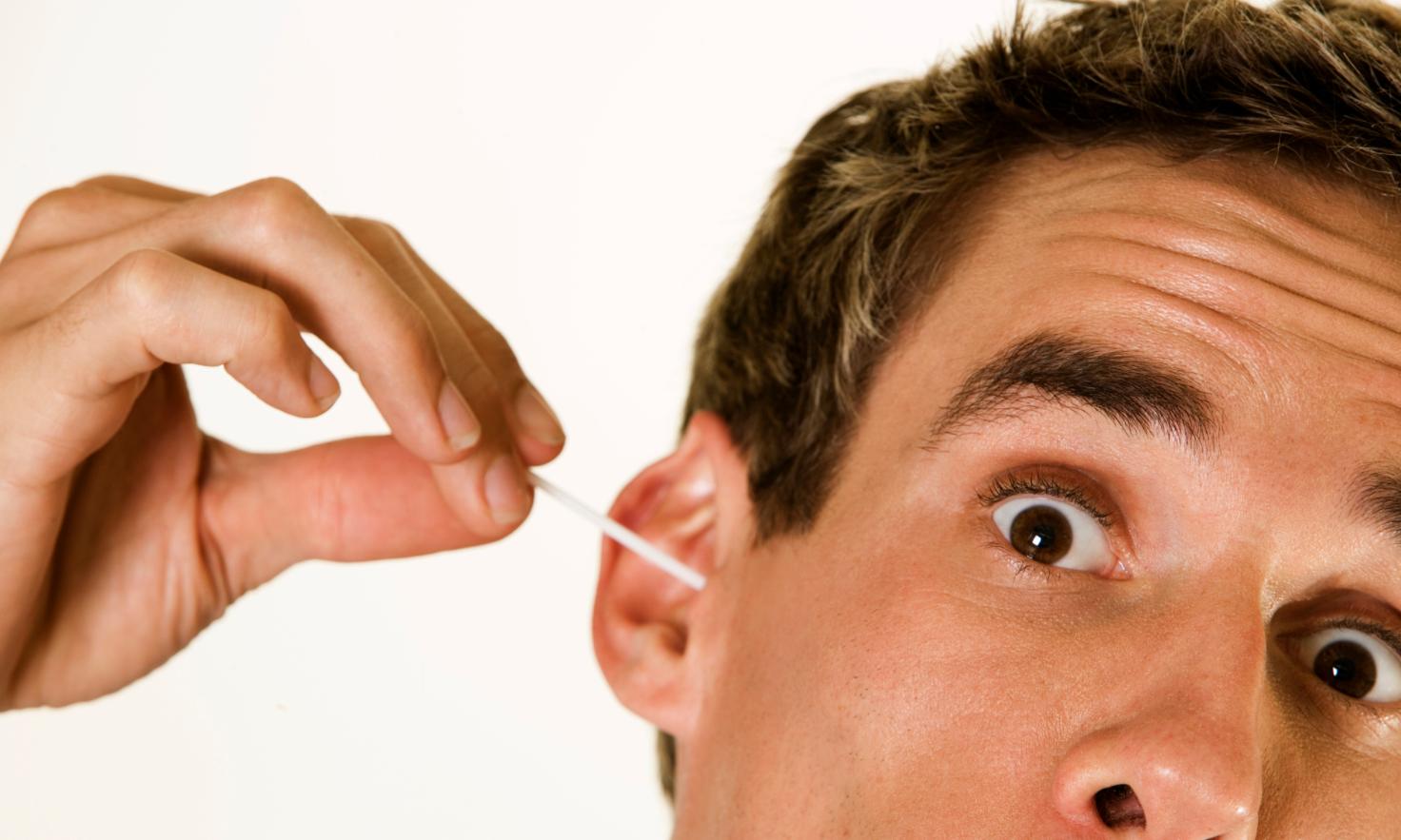 耳朵痒一掏就流水有臭味用什么药,耳朵老是痒天天都要掏怎么回事