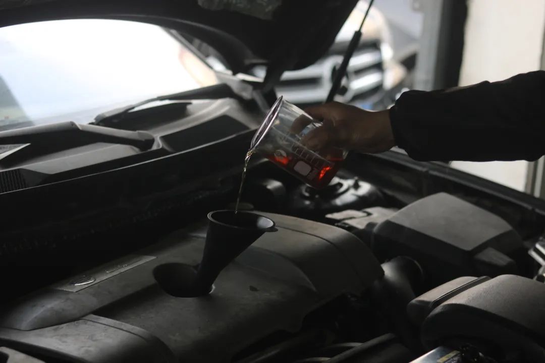 80年沃尔沃xc90出售,08款沃尔沃xc90二手多少钱