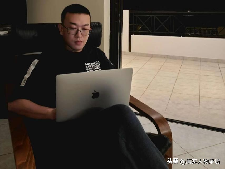 我，80后上海人，靠养猫一个月赚好几万，如今移民希腊，财务自由