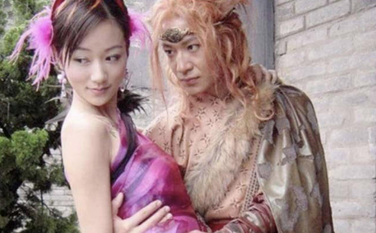 鸡毛穿一身、通天大脑门…国产神话剧的惊人造型，他们全都承包了