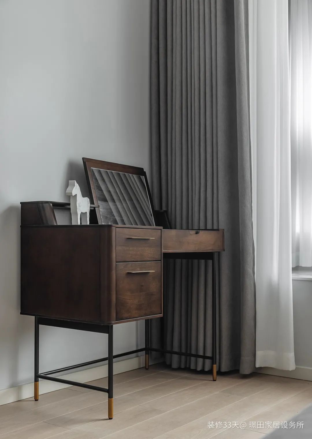 大连193平赠带阁楼大平层装修,现代轻奢大平层简装