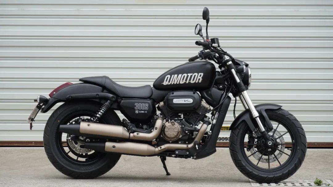 国产300复古巡航车有几款,座高690美式巡航摩托