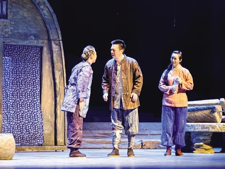 用心演绎南梁精神原创民族歌剧《呼儿嘿哟》震撼首演