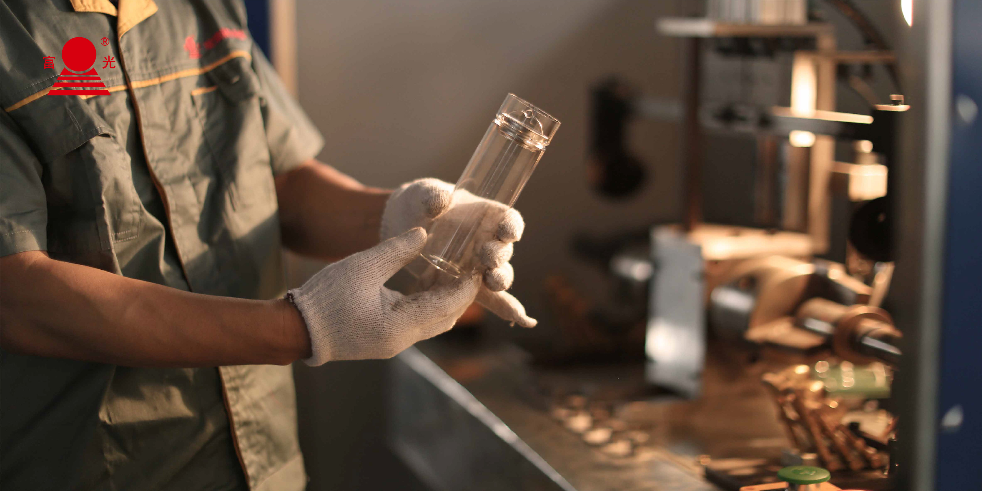 玻璃杯二十多和一百多的区别,几块和几百块的酒有何不同