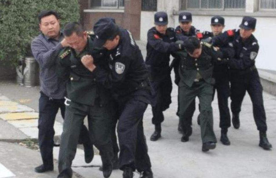 冒充军人私建部队,假军人惊天大案