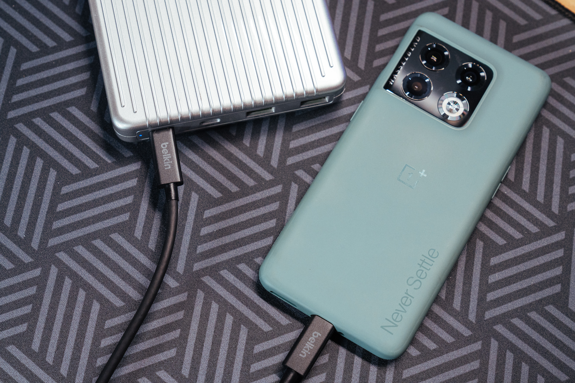 苹果用户应该买什么配件,贝尔金是苹果官方认证的配件品牌