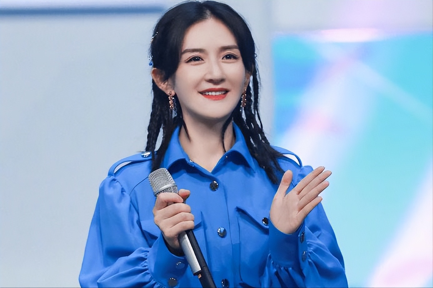 张杰分享谢娜和小咘芽的趣事,谢娜张杰甜蜜合体会有精彩表现么