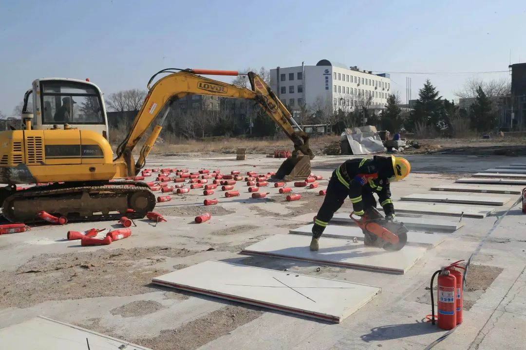 315教你如何识别真假消防产品 (315蓝朋友教你辨别消防产品)