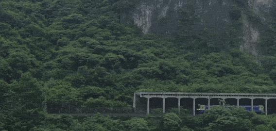 火车内的4个“秘密”：神秘的乘务员规定和震撼的鸣笛传统！