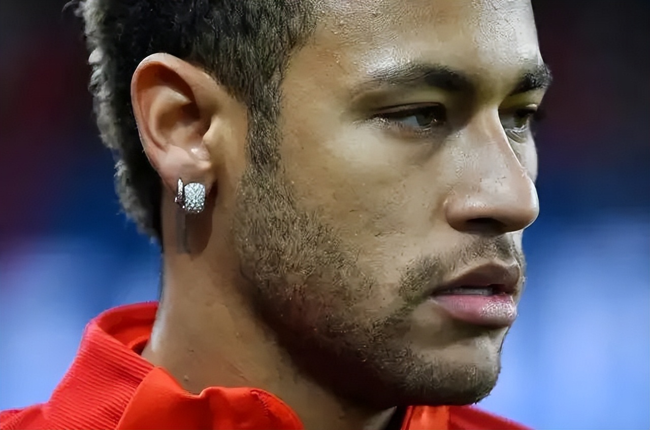 这届世界杯梅西和c罗的表现,c罗内马尔2018世界杯