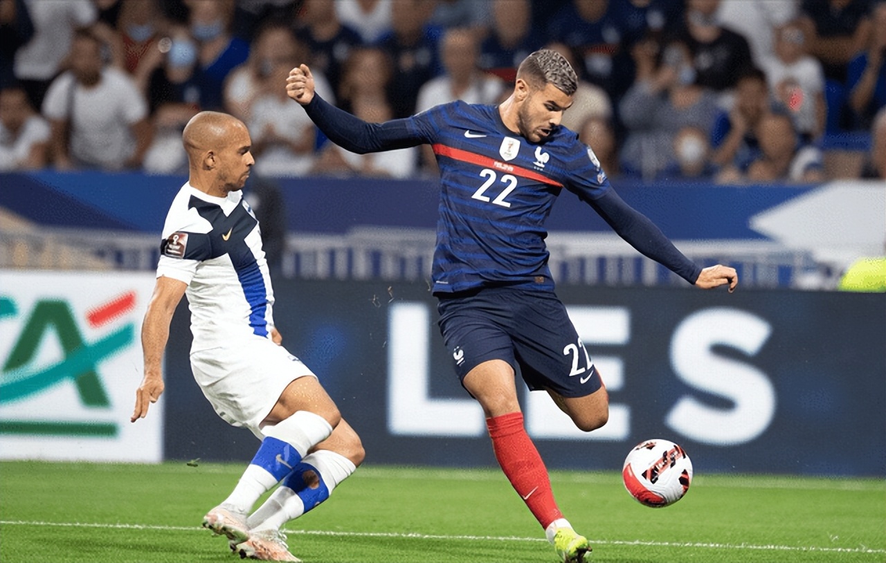 姆巴佩谈金球奖本泽马难对抗梅西,姆巴佩荣膺法甲赛季最佳