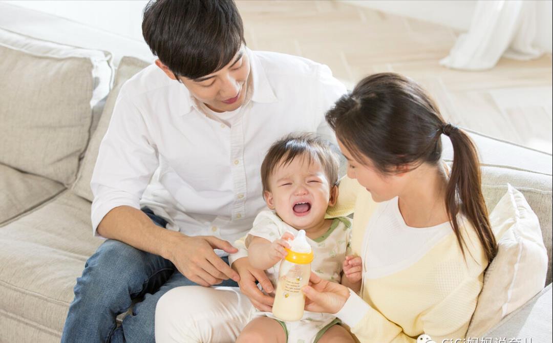 宝宝断奶警示：3种信号不能再等！