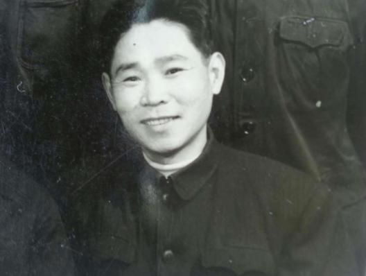 刘流是赵本山徒弟吗,刘流师傅是谁李金斗