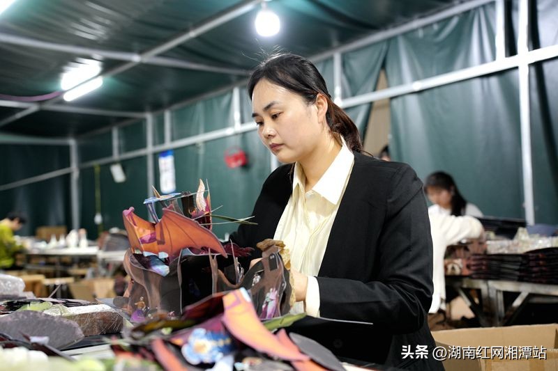 湘潭县“90后”肖静：返乡创业守初心带领乡*共亲**致富