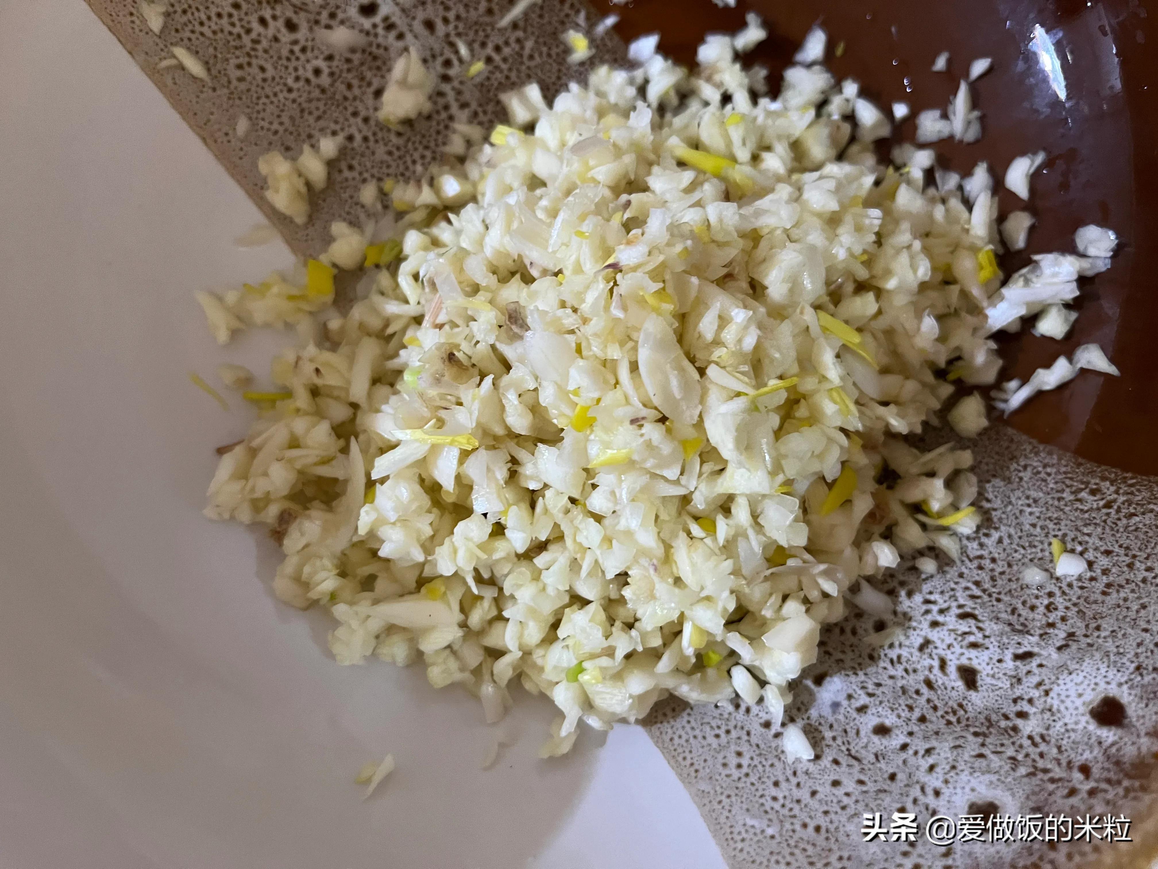 蒜蓉粉丝蒸扇贝肉的做法家常,蒜蓉粉丝蒸扇贝肉怎么做最好吃