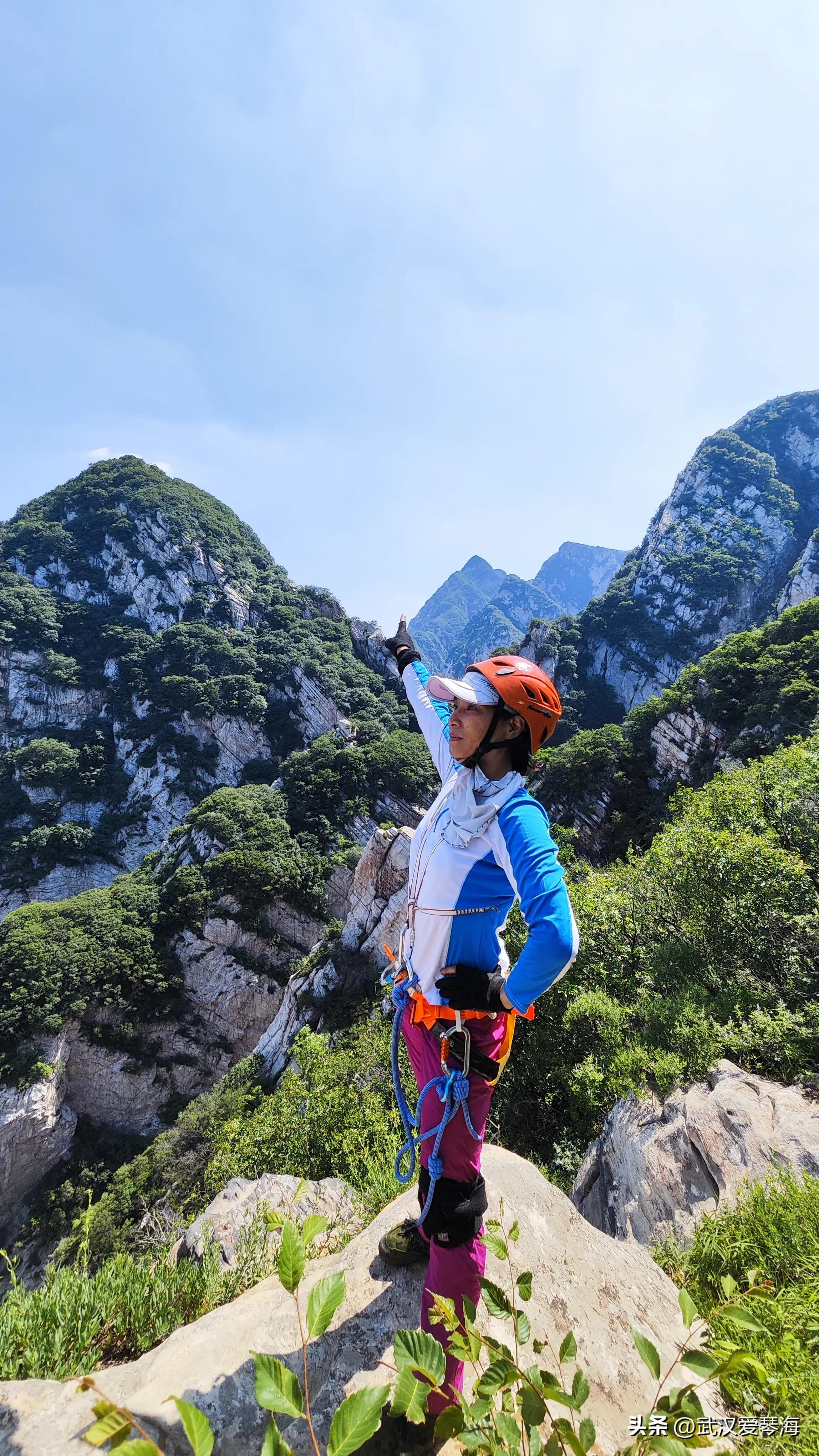 嵩山鱼道鱼脊线全景,嵩山虎头崖攀爬