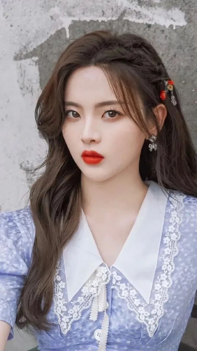 2018发色显肤色白又低调的发色,浅发色和深发色哪个更低调