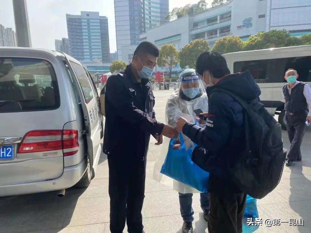 温暖的爱留给对方,温暖的爱送给爱你的人