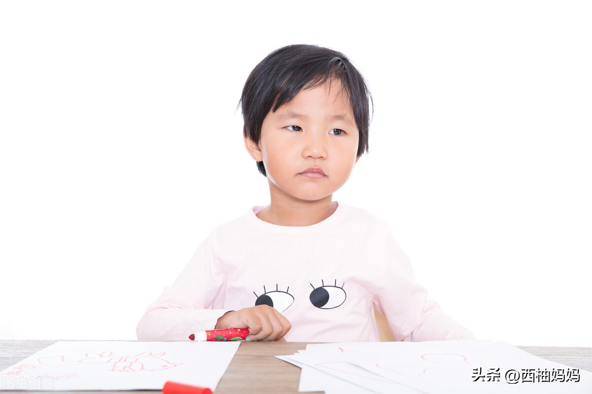 一年级小孩数字老是写错,一年级孩子数字写反