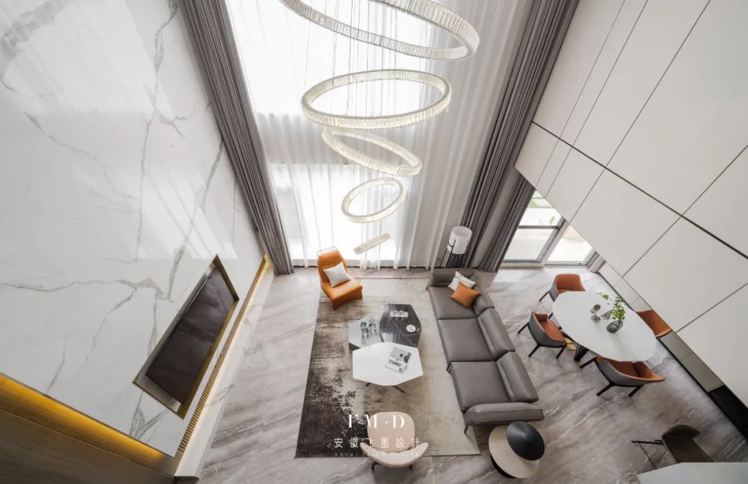 电视背景墙小不挂电视该怎么设计,简单实用的电视机背景墙