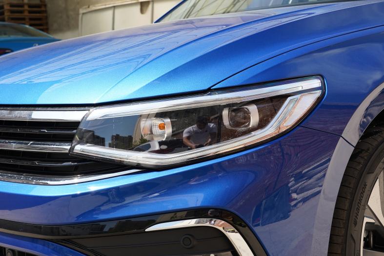 手握12万,2014款卡罗拉1.6l和2017款宝来