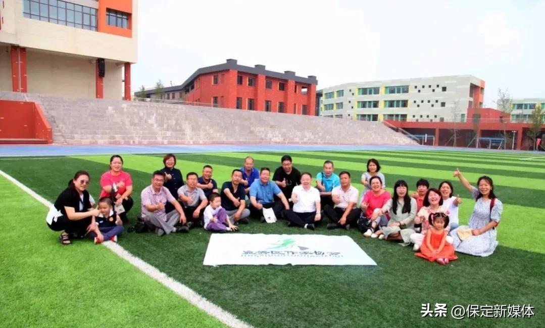 竞成自己，秀向未来—保定市竞秀作协走进竞秀学校采风