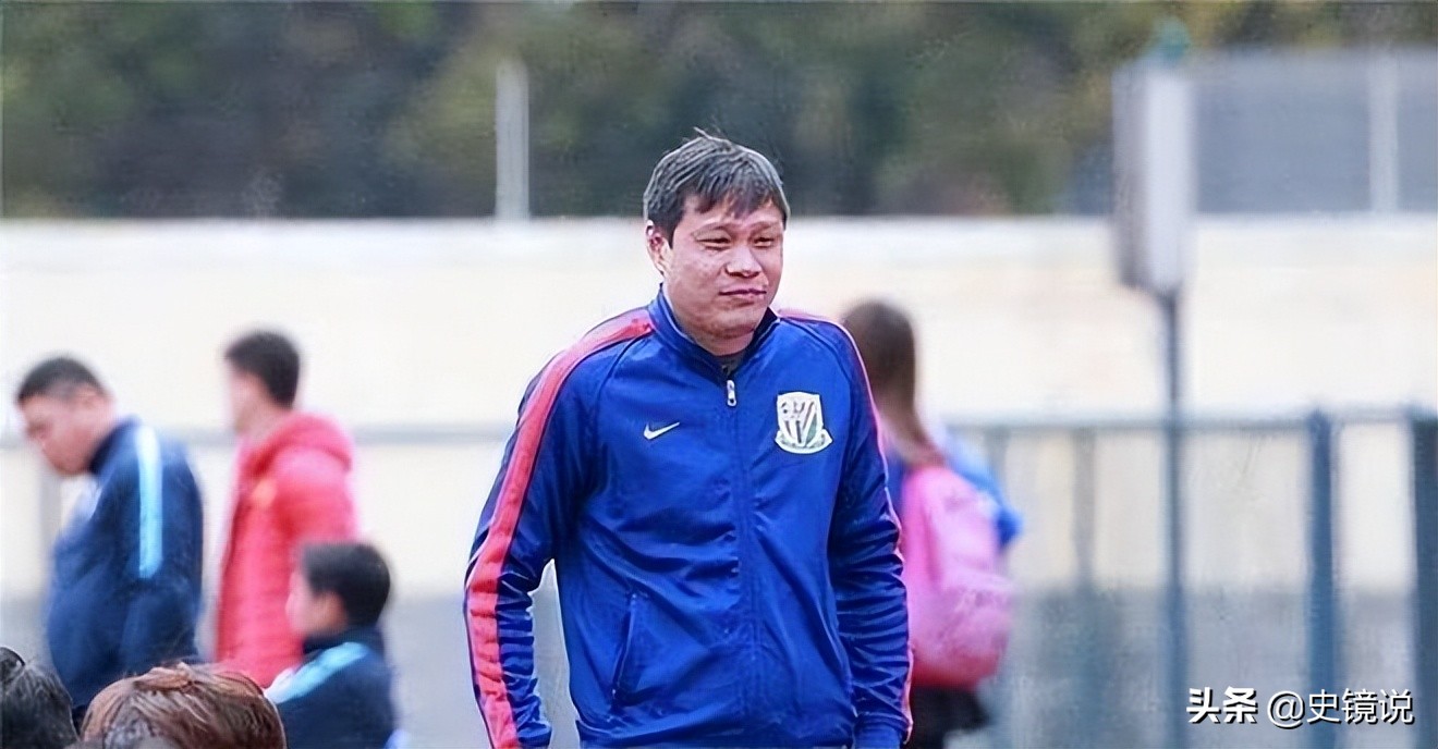 中国足球明星范志毅女儿,范志毅带小女儿踢球