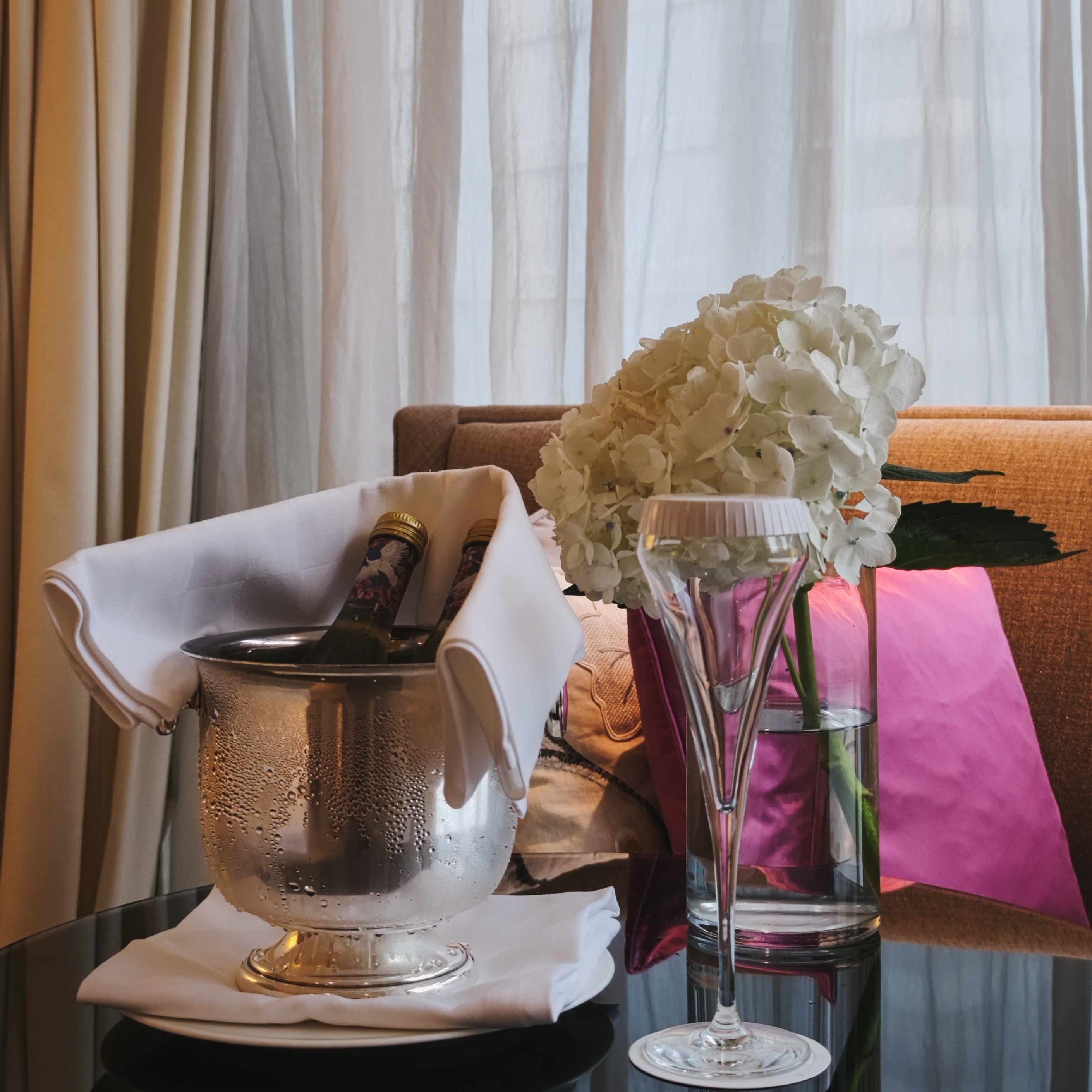 朗廷旗下英伦风酒店,香港朗廷酒店4天3晚