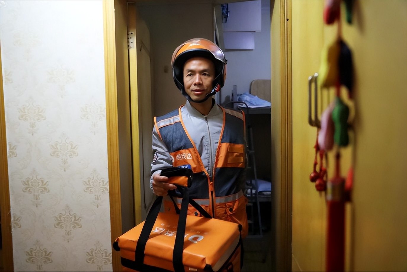 外卖员诗词大会夺冠,外卖员诗词大赛