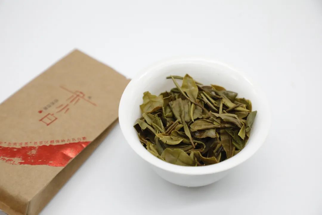 今晚有茶|来自“白水岩”的三泡茶，山水之间的柔和刚