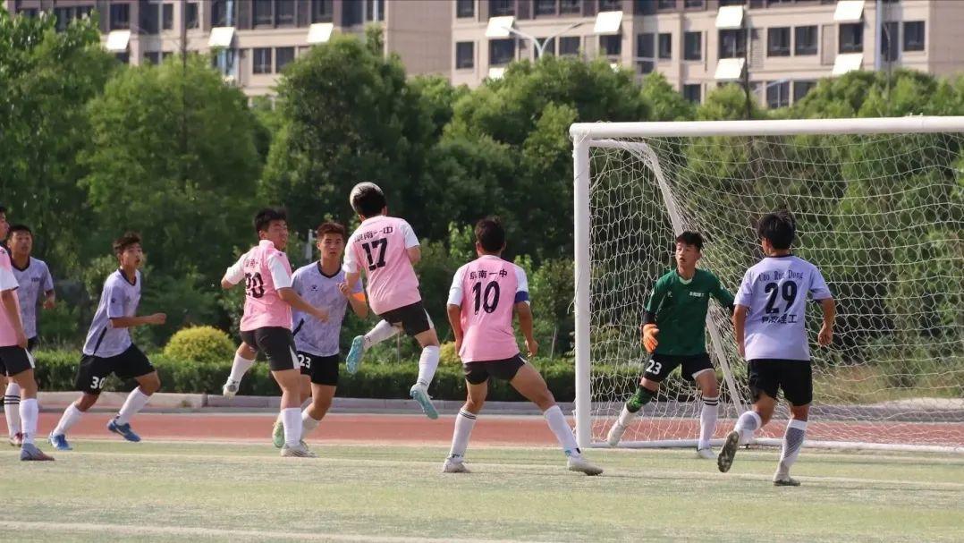 校园足球联赛夺冠新闻,恭喜校园足球获胜