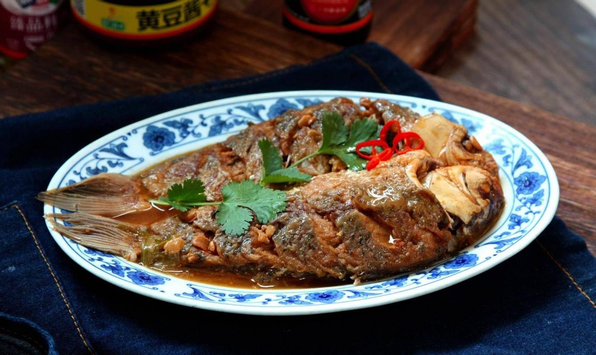 不管炖什么鱼都不要放什么,炖鱼放料酒鱼的正确炖法