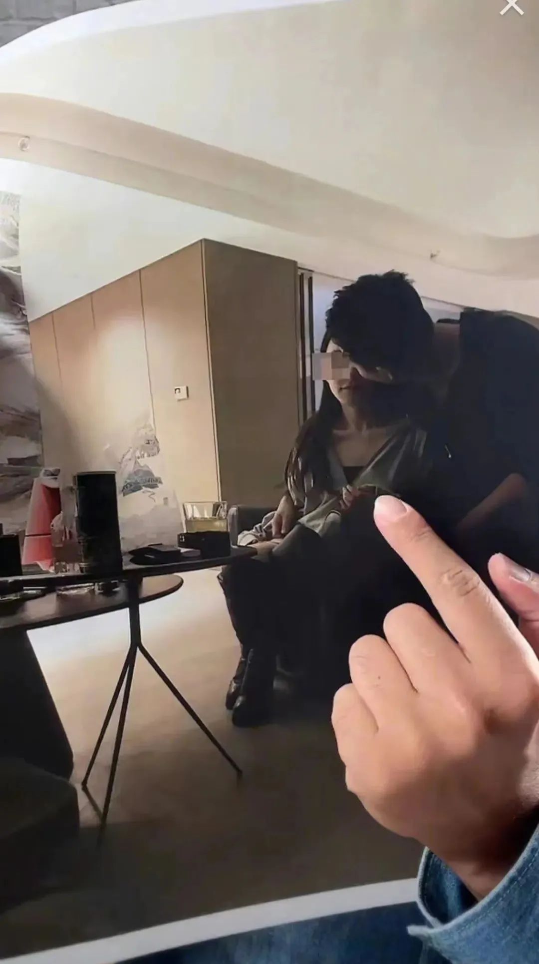 名利场｜|失控的小汪和他身边的女人们……