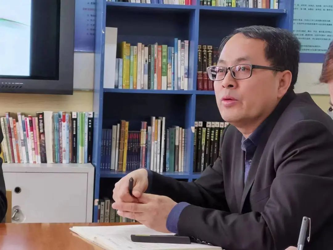 以“图”为引助生成长​——中学优化教学策略研讨会举行