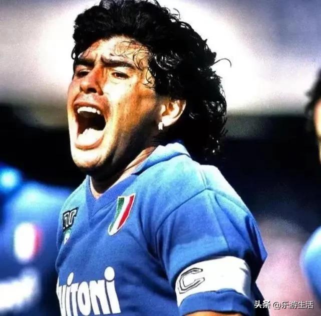 世界杯梅西穿的鞋碎钉金色,世界杯梅西安东内拉