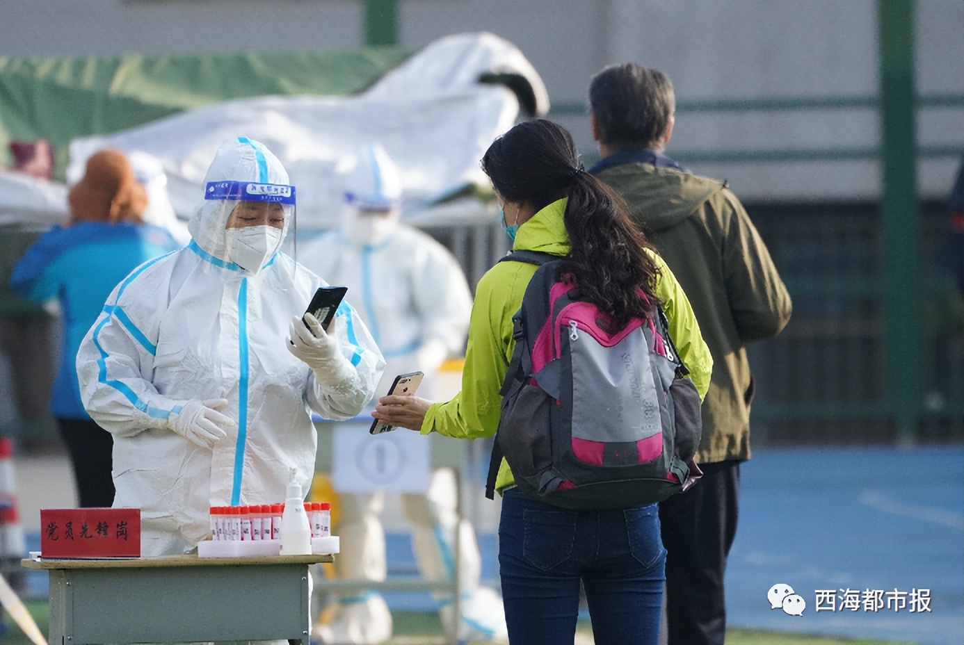 图集|今早的西宁城！有序有爱有速度...