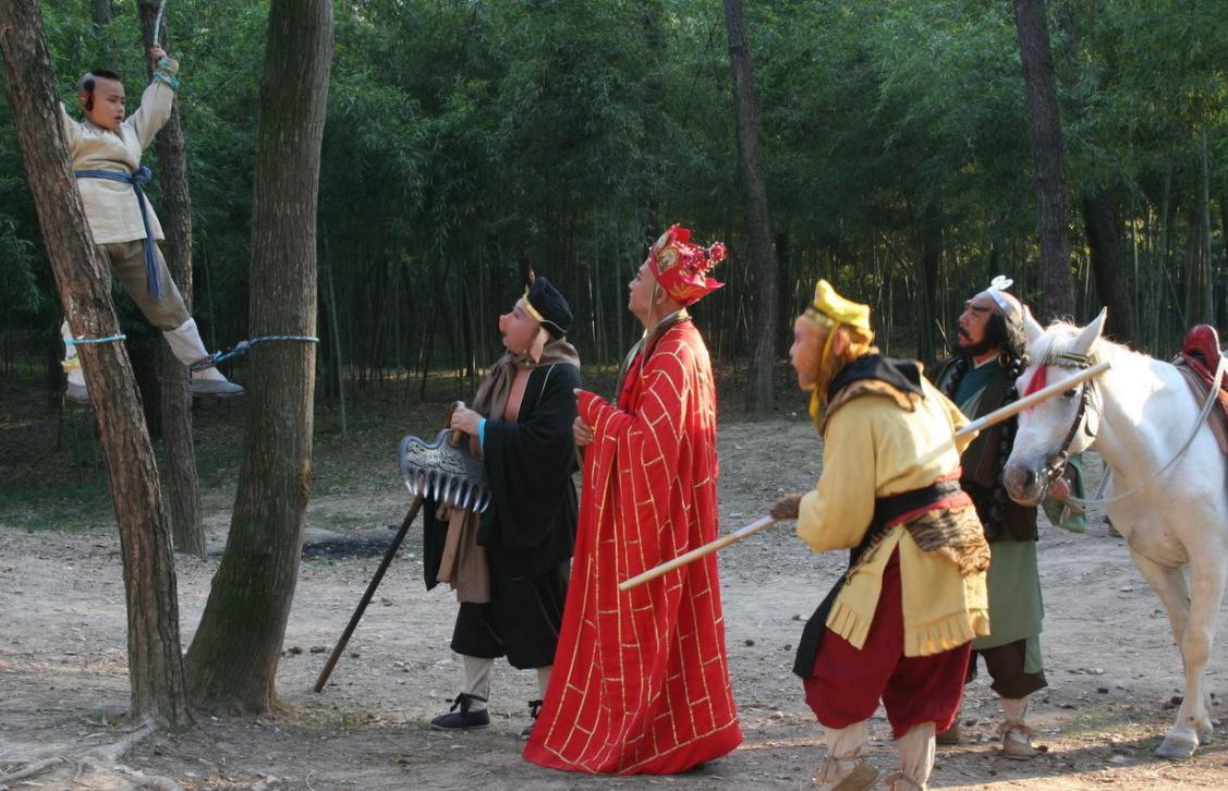 四大名著建议先看哪一本,如果从四大名著中选你会选哪一本