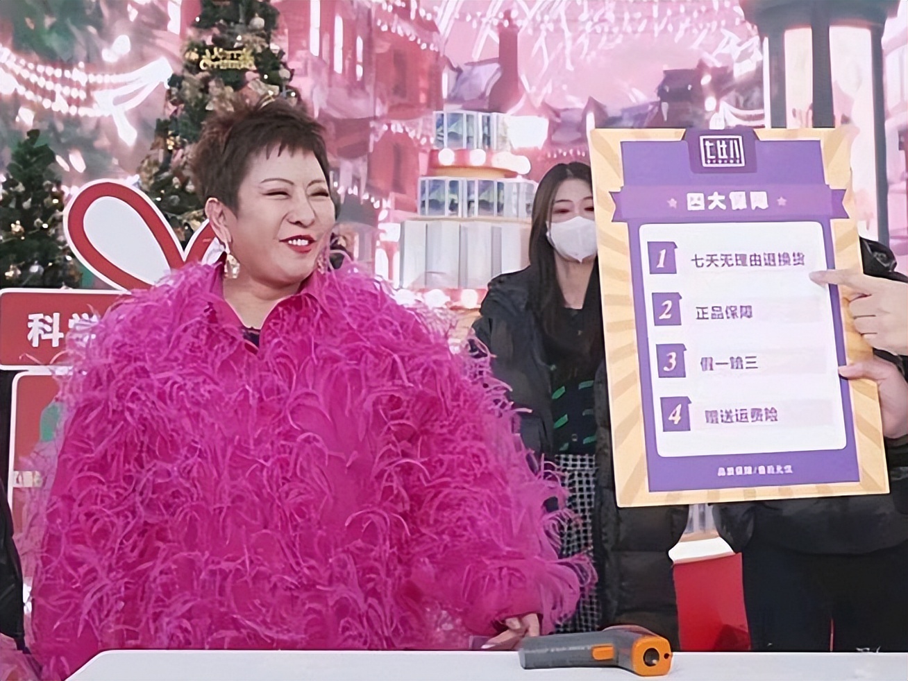 3小时销售额破1亿，获巩俐、李连杰、关之琳应援，向太陈岚太牛了