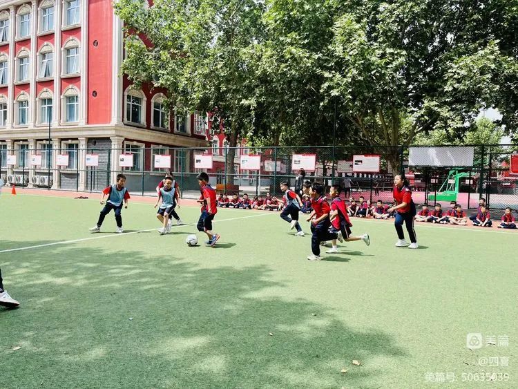 涓夐棬灏忓瓒崇悆姣旇禌,鍑ゅ嚢鑺卞洯鍩庡皬瀛︿笁骞寸骇瓒崇悆姣旇禌