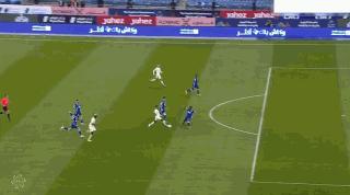 利雅得c罗错失绝杀,韩媒怒斥c罗锁喉抱摔